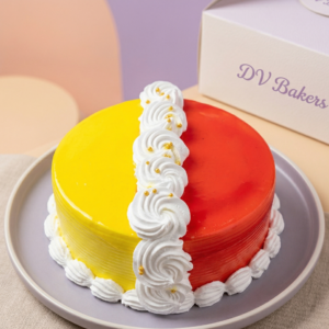 Premium Fruit Cream Cake in Dwarka